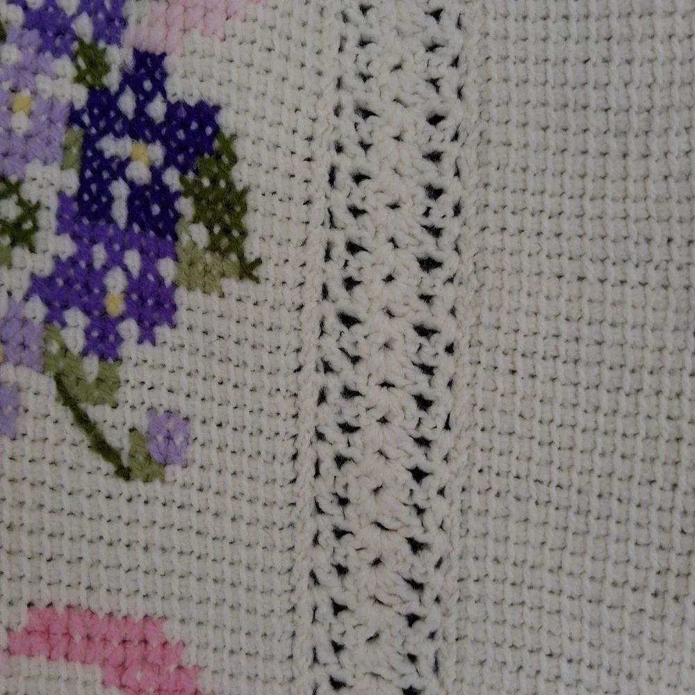 Vintage Crochet Afghan STUNNING Cream Purple Bouquet Floral Pink Ribbon‎ Bows...